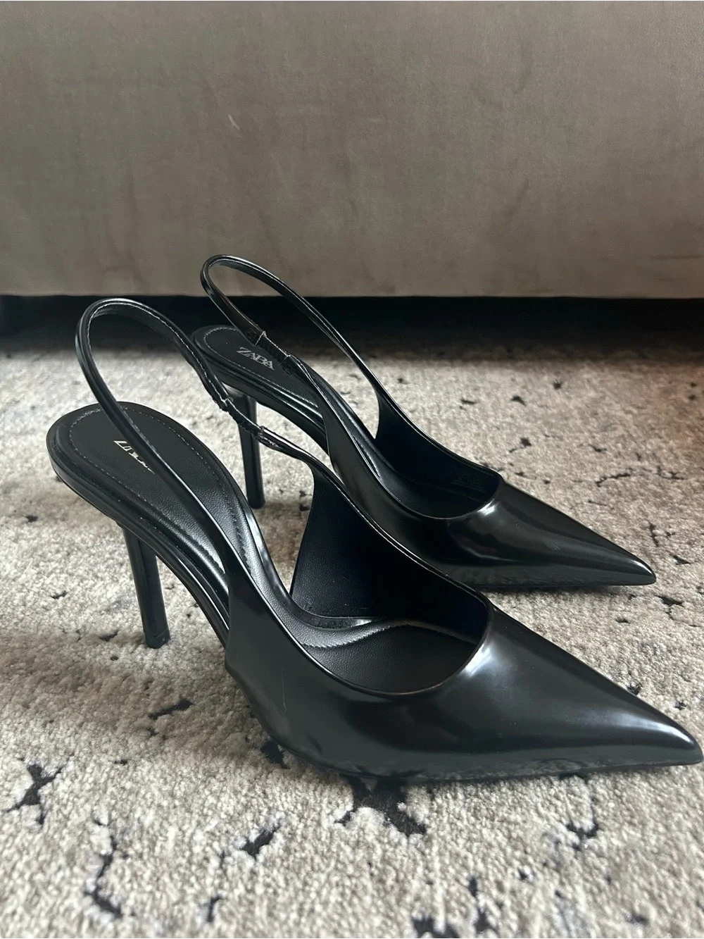 NWOT Zara Slingback Pointed Toe Pumps Size 7.5/38
